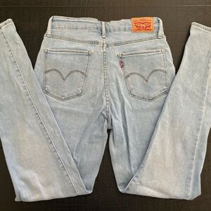 Levi’s 721 High Rise Skinny Jean